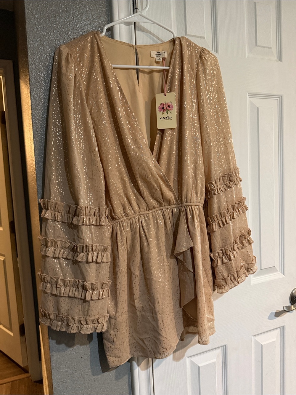 entro Champagne Ruffle Wrap Tunic with Subtle Sparkle small NWT